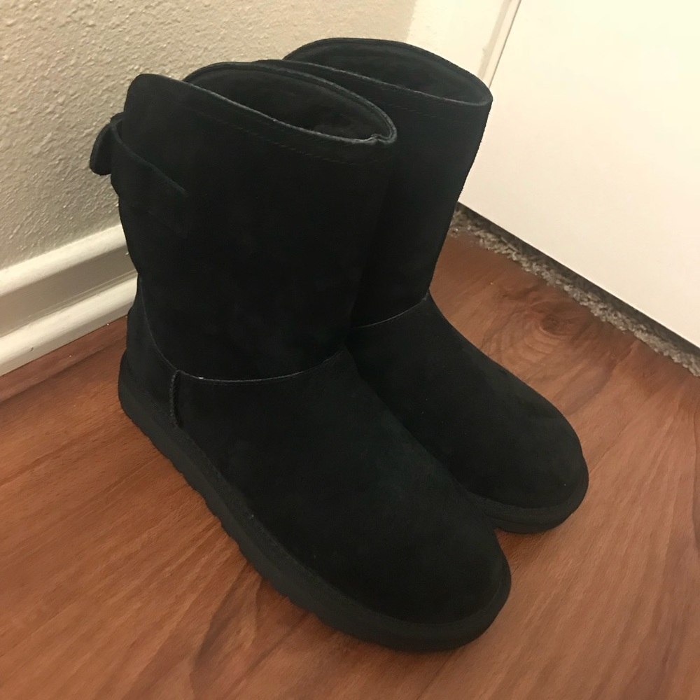 UGG Australia Remora Booties Size 6